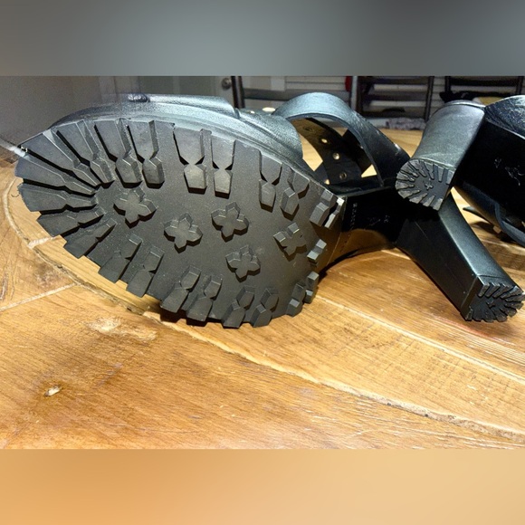 All Saints Sienna Pointed Toe Black Leather High Heel Sandals - size 37 / 7 US - Picture 11 of 12